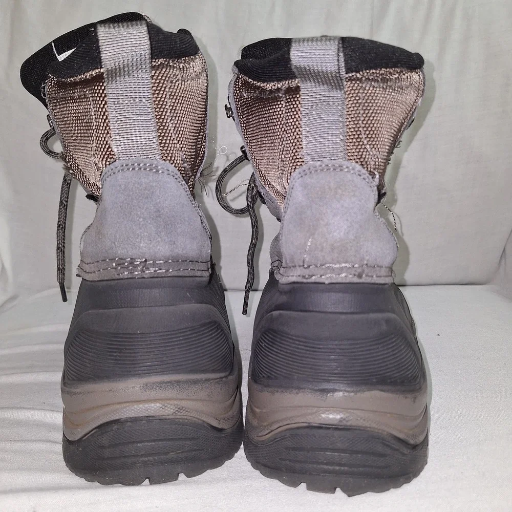 Magellan Outdoors PAC Boot II 177852 Men's Size 10 D Waterproof Insulated Gray